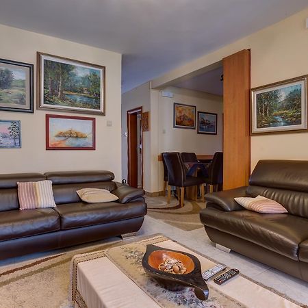 Apartments Varja سفيتي ستيفان المظهر الخارجي الصورة