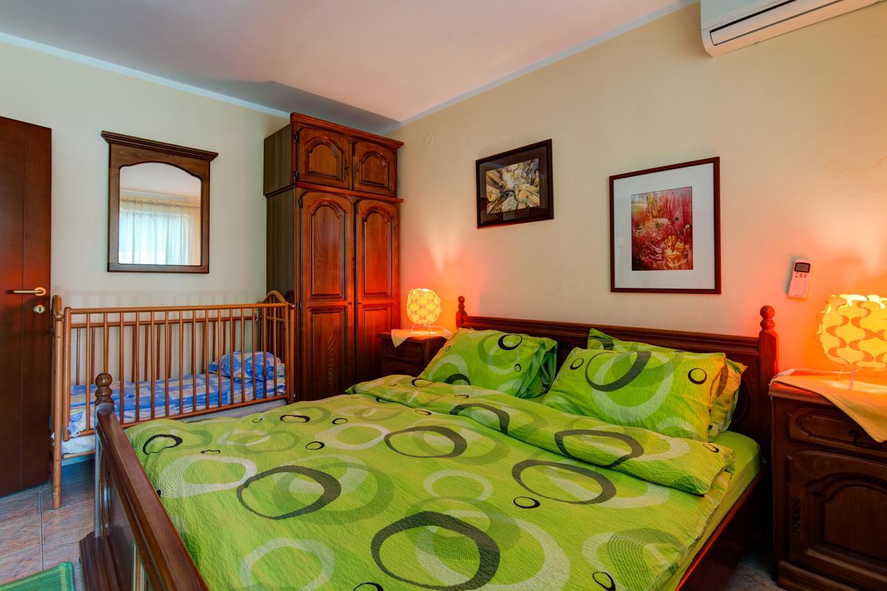 Apartments Varja سفيتي ستيفان المظهر الخارجي الصورة